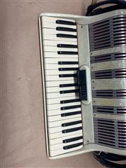 COVELLA ACCORDION #524 VINTAGE!!!!